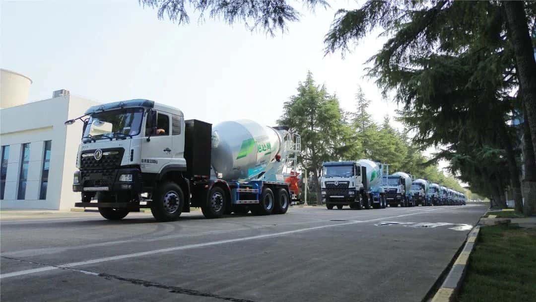 馭風而行，中集車輛15臺新能源攪拌車駛?cè)牒保L就荊楚生態(tài)長卷